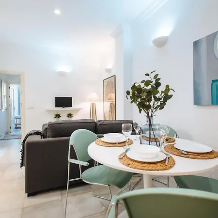 Lanza Apartment *